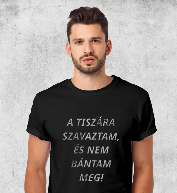 Póló - A Tiszára szeveztem és nem bántam meg szöveggel.